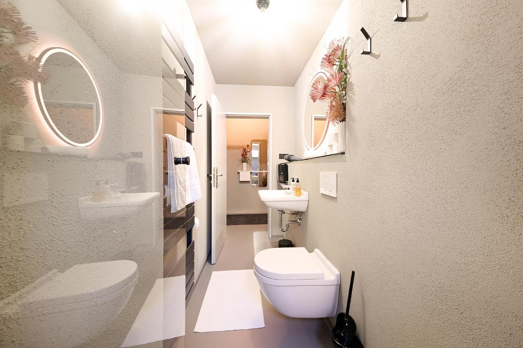 Ferienwohnung Xzllenz Kueche Bad S-Bahn Parken Smart-Tv Wellbeing Neunkirchen am Sand Zimmer foto